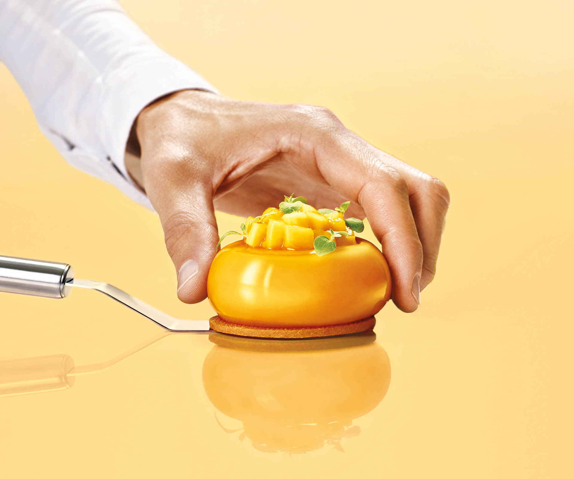 Top pâtissier Thibault Marchand over fruitpurees en coulis in de keuken