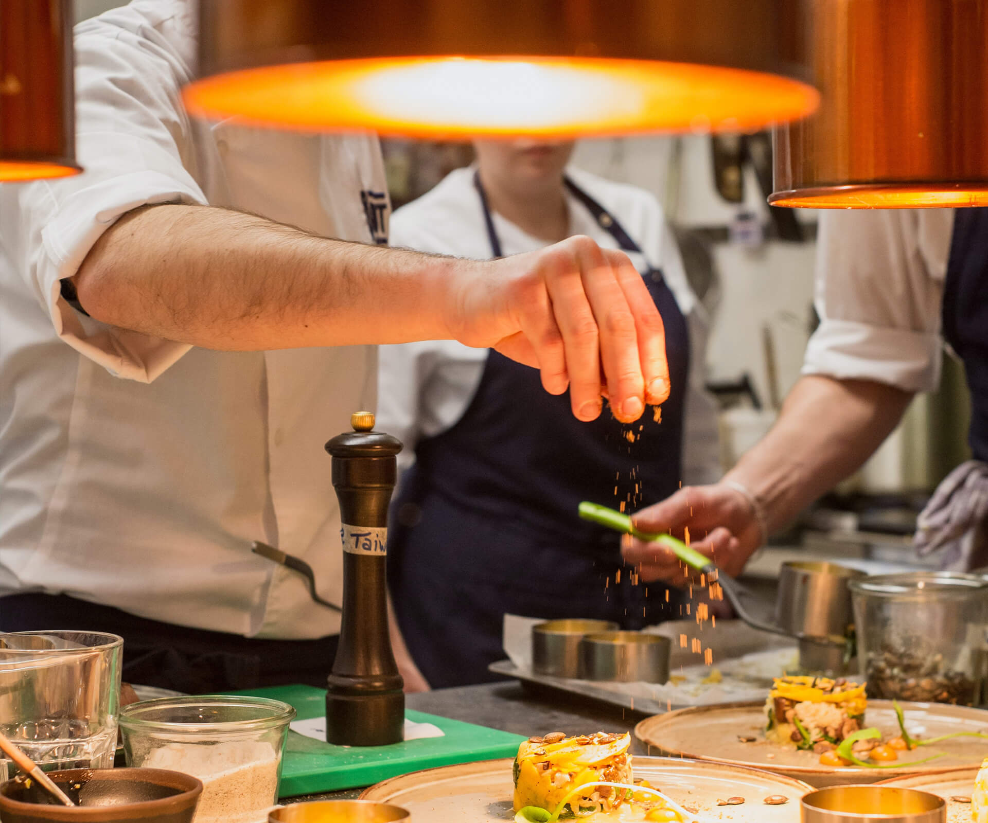 Zoutbewuste gastronomie: 5 praktische (en smaakvolle) tips