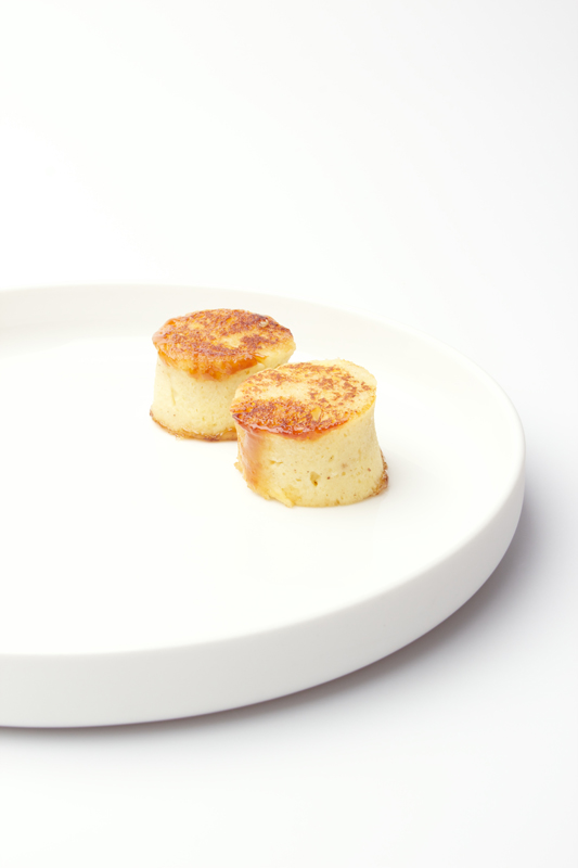 Bread Pudding With Spices And Rum Soaked Raisins Gastronomixs