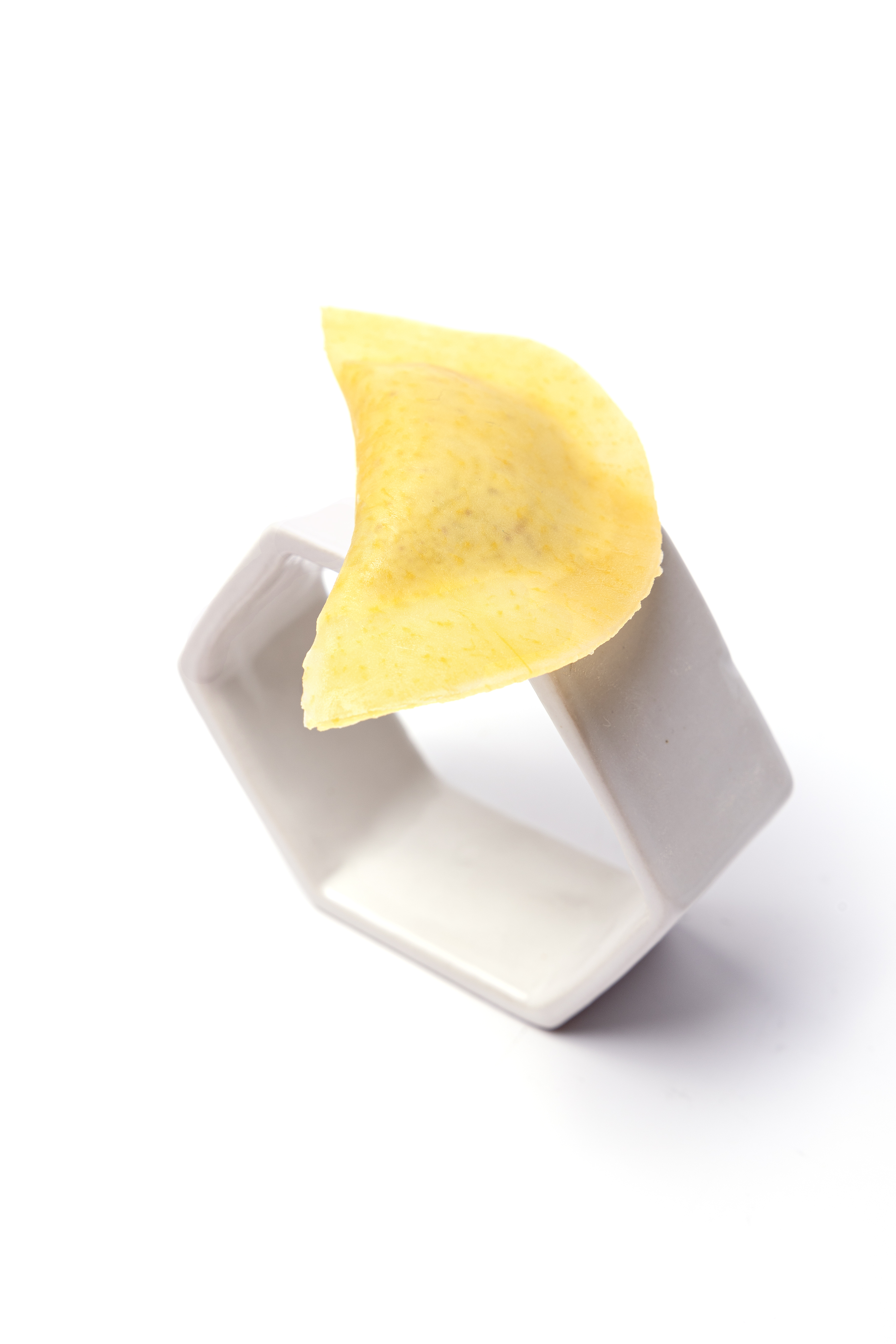 Kohlrabi filled with goat’s cheese and pistachio | Gastronomixs