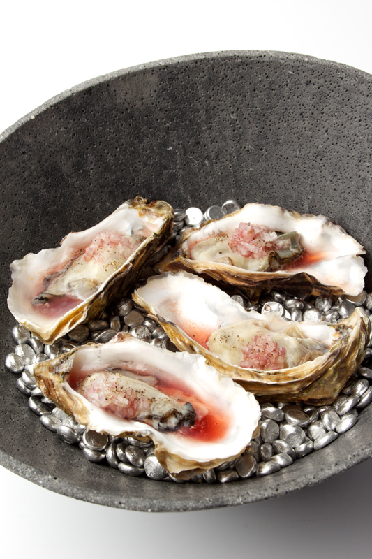 Classic Oysters With Red Wine Vinegar Gastronomixs