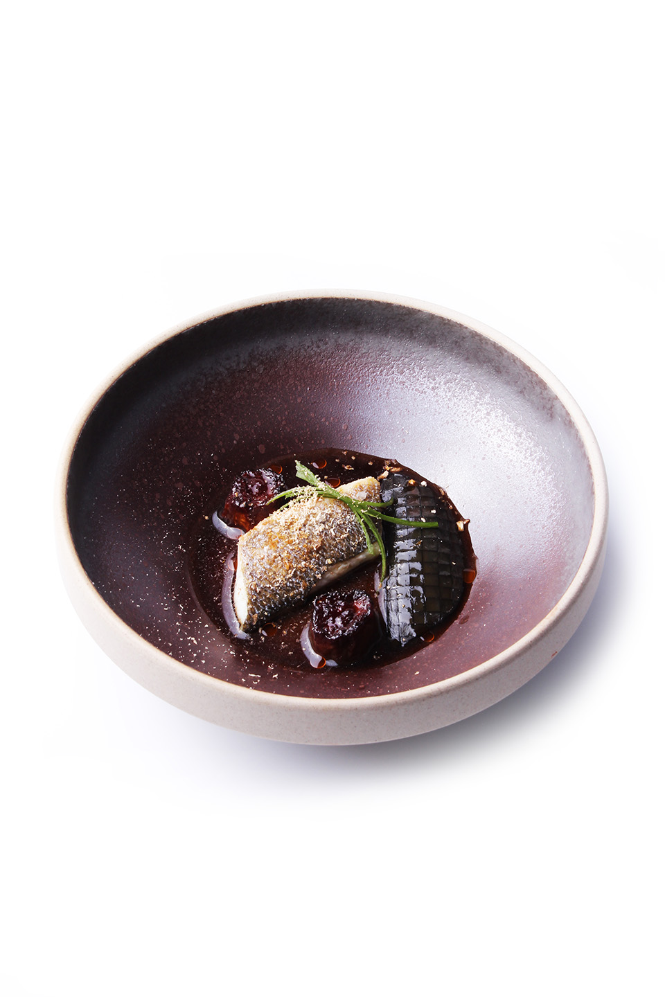 Aubergine nitsuke en misoyaki met zeebaars en chilipeperolie