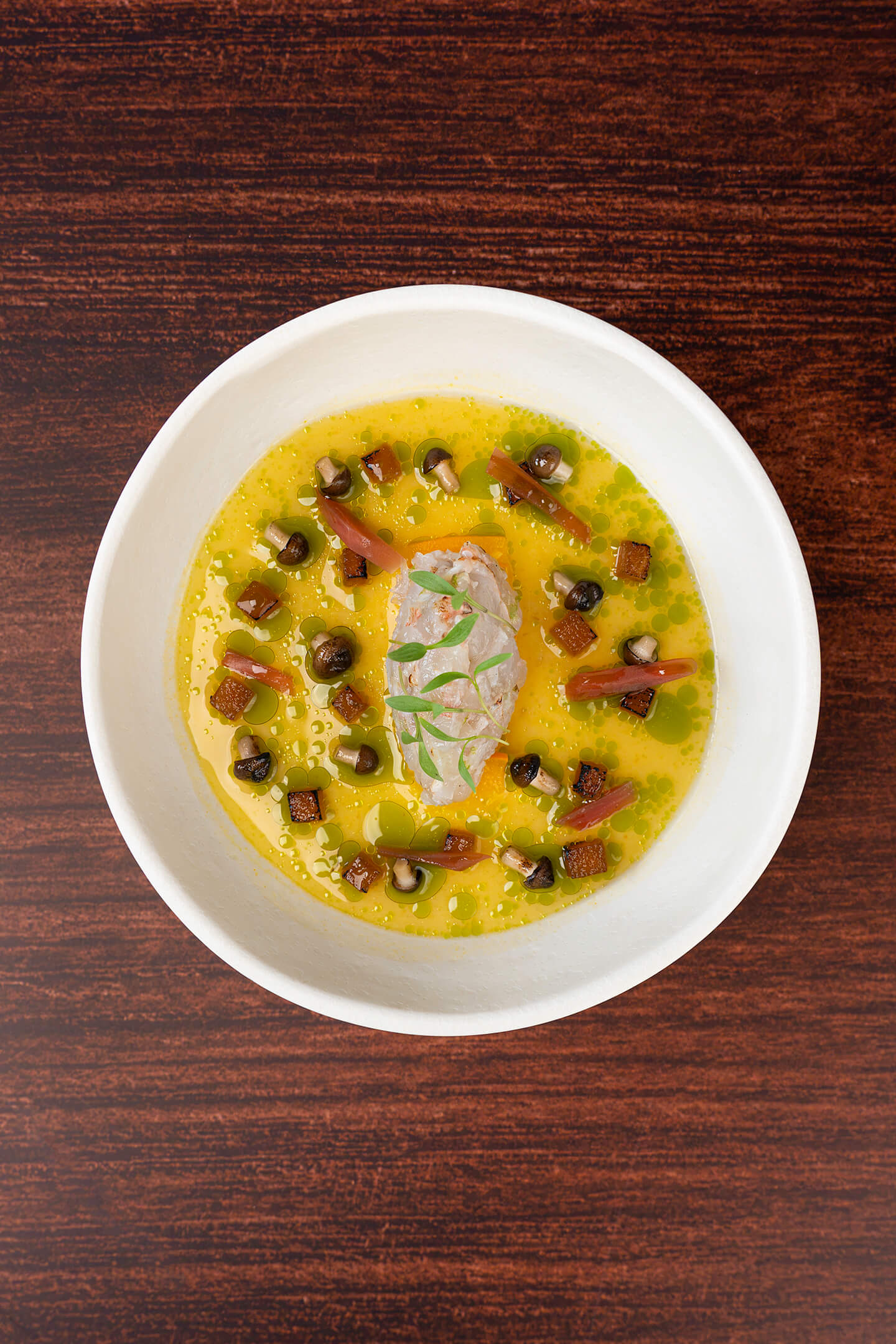 Pompoen, langoustine, kweepeer, rode kool en dashi 